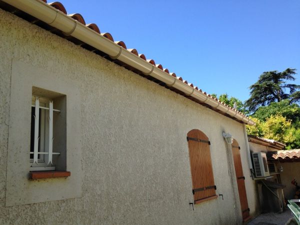 Gouttières PVC demi ronde